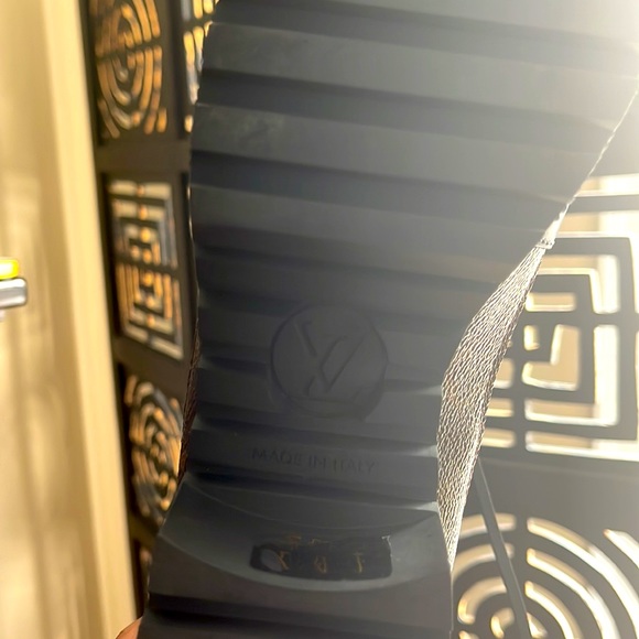 COPY - Louis Vuitton Platform Desert Boot - Picture 4 of 13